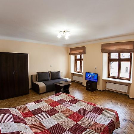 Квартира В Центрі На Вулиці Вірменській 12 Є Дві Спальні Двуспальні Ліжка Lviv Eksteriør billede